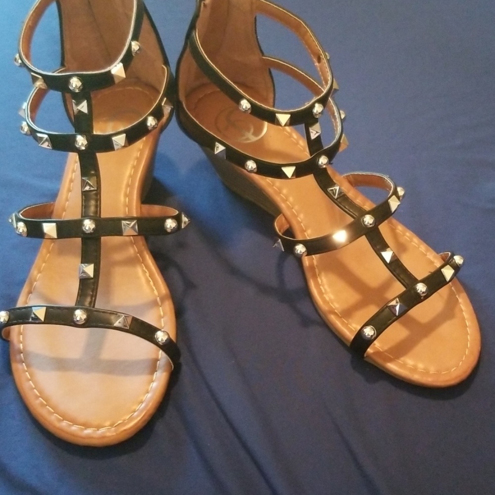 NWOT studded sandals